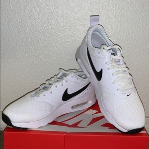 Women’s Air Max Tavas